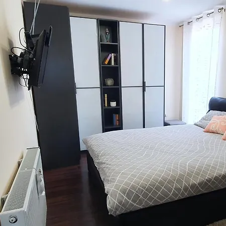 Teo Apartment *